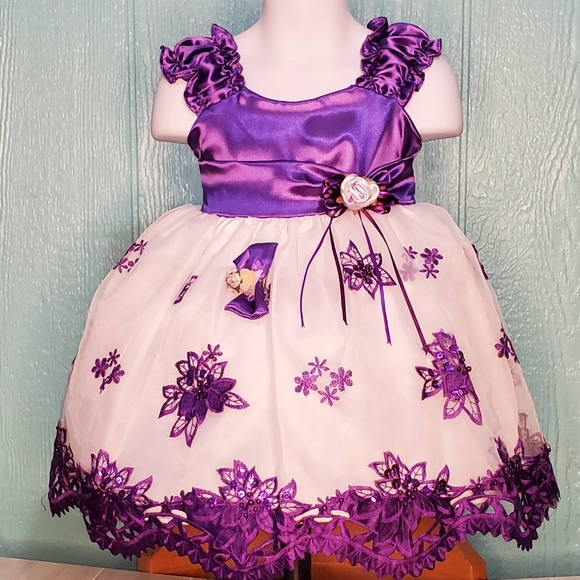 ❤️ New princess line purple white sequins embroidered 6-12 month - Picture 1 of 8